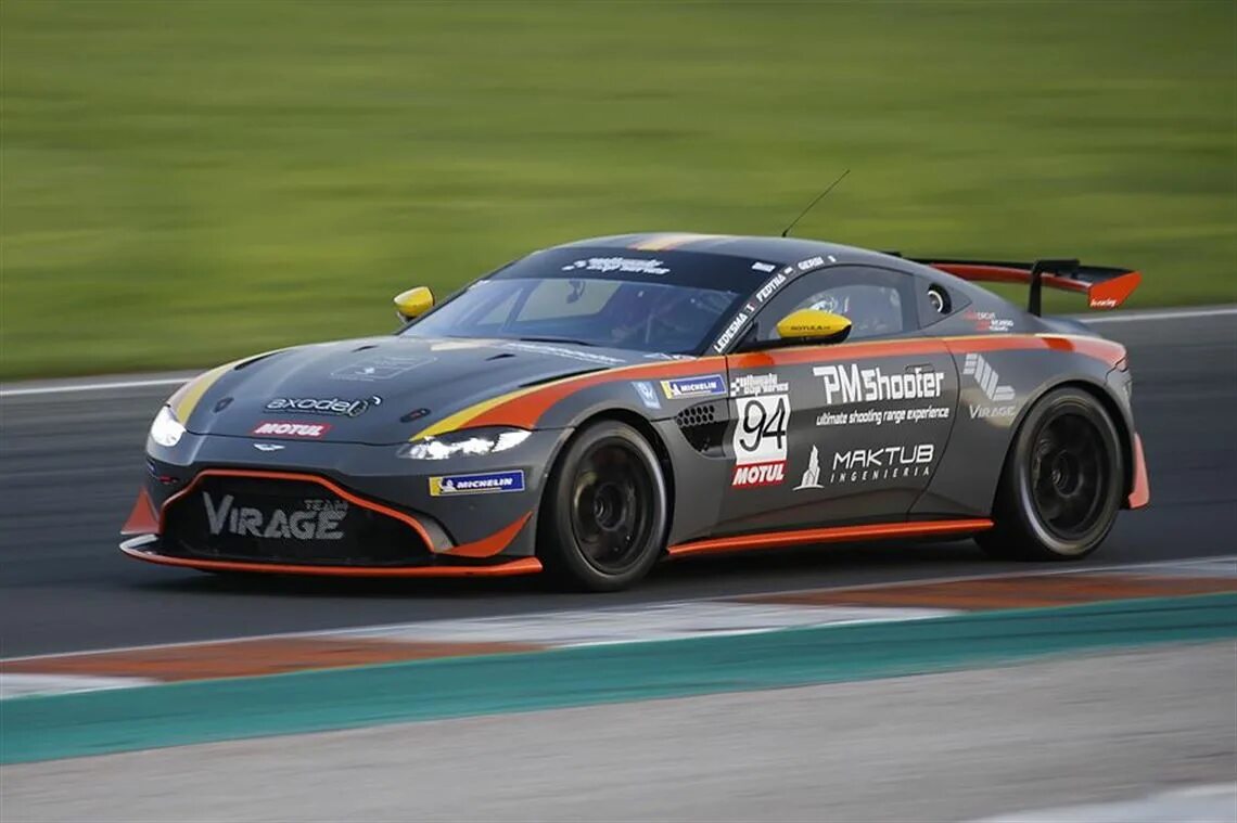 Gt 4 функции. Aston Martin Vantage gt4. Aston Martin Vantage gt4 transmission. Aston Martin Vantage gt4 livery. Aston Martin gt3.