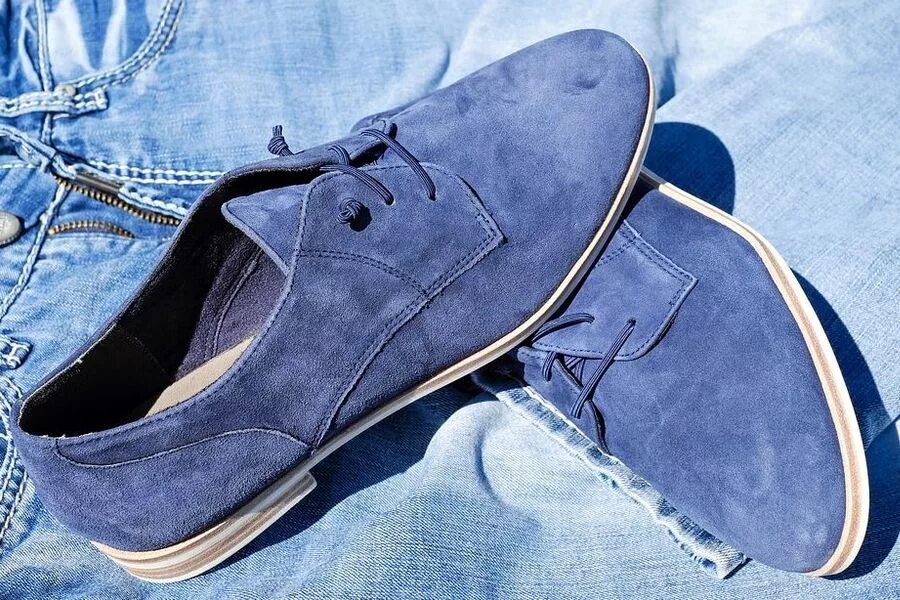 Претерп вающий замш вый. Suede shoes туфли. обувь из замши. голубые замшевые ботинки. замшевая обувь женская.