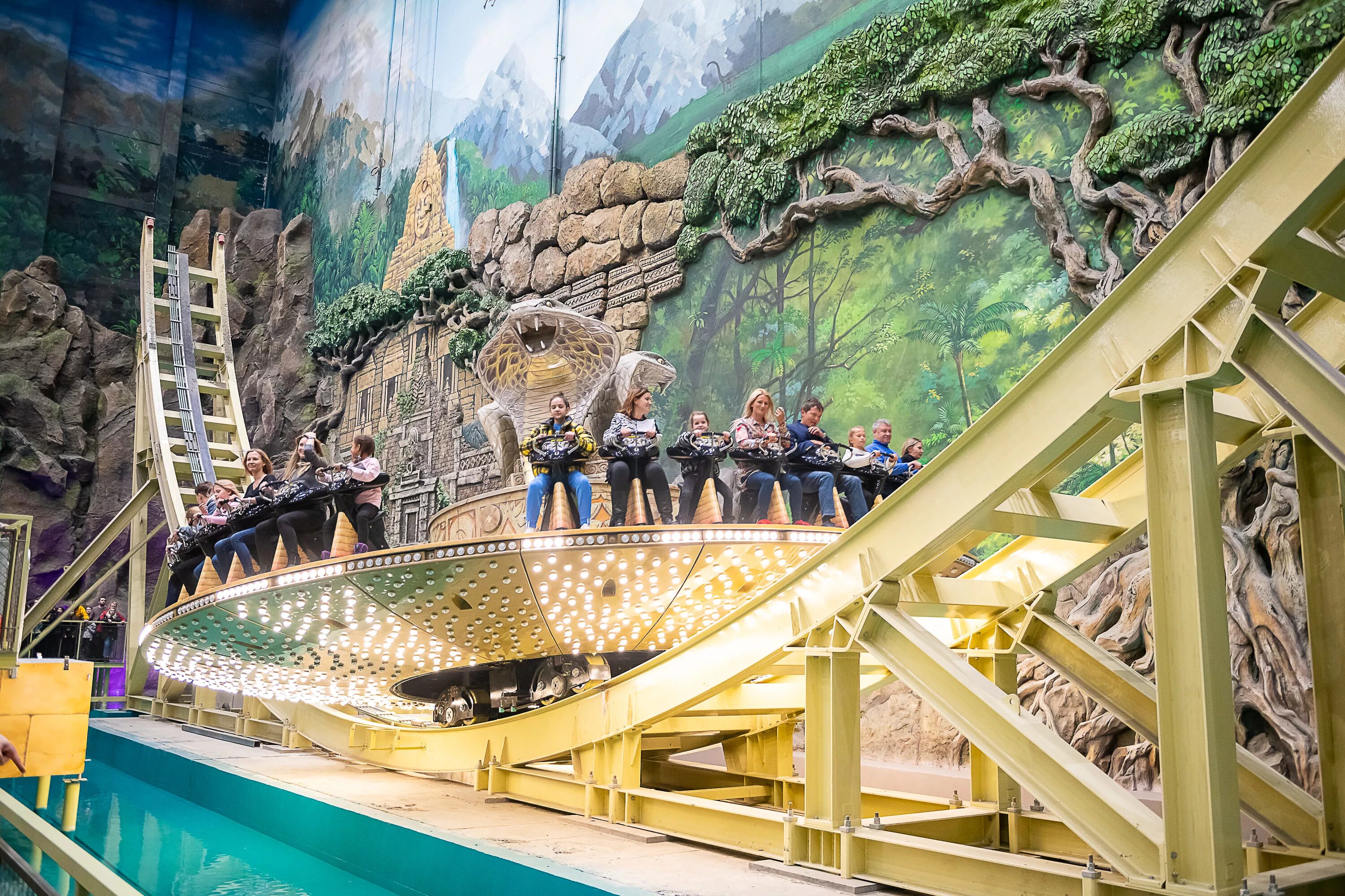 кобра аттракционы парк остров мечты. исланд парк в москве. американская горка в москве остров мечты. остров мечты москва аттракционы американские горки. гродно усадьба коробчицы.