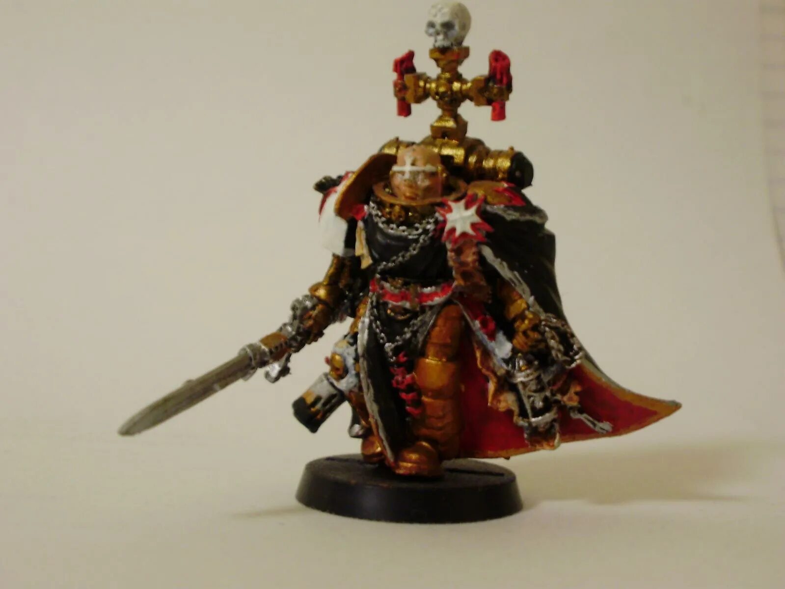 Маршал хелбрехт миниатюра. Верховный маршал хелбрехт. Black templar marshal миниатюра. Хелбрехт. Хелбрехт warhammer 40000.