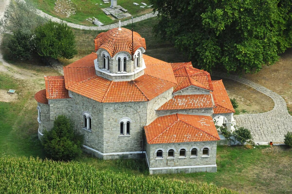 Храм лидии в калининграде. Церковь святой лидии (church of st. lydia). баптистерий. греция река ангитис баптистерий святой лидии. баптистерий в часовне.