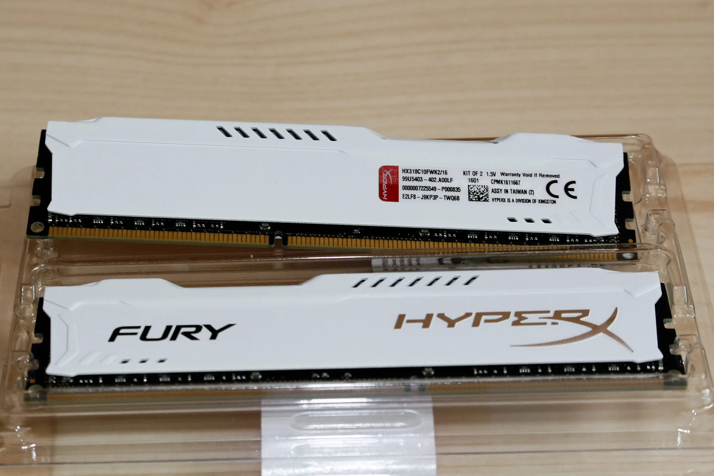 Hyper x 3. HYPERX Fury ddr3 16gb. Kingston HYPERX Fury ddr3 1866 МГЦ 8gb. Ddr3 4gb Fury HYPERX White. Hyper x Fury ddr4 3200 White.