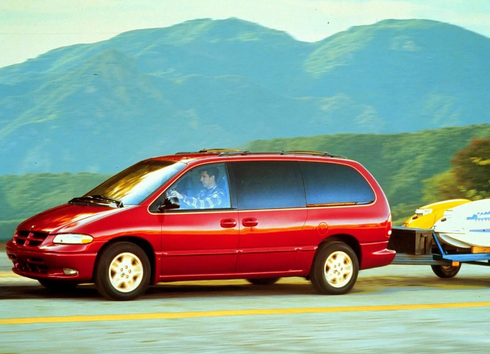 Dodge Grand Caravan 1995. Dodge Grand Caravan 1996. Dodge Caravan III 1995 - 2000 минивэн. Додж Гранд Караван 4.