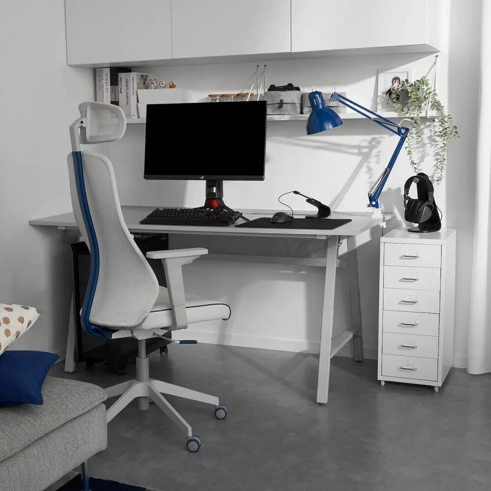Стол и стул для компьютера. Utespelare утеспеларе геймерский стол. ikea utespelare стол. геймерский стол ikea utespelare. стол asus rog ikea.