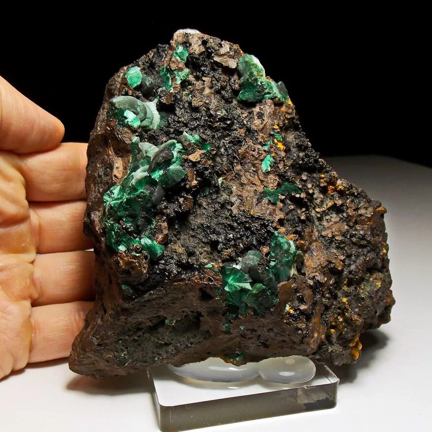 рудные полезные ископаемые урала. месторождения бокситов на урале. полезные урала полезные ископаемые. полезные ископаемые руды. минеральные ресурсы казани.