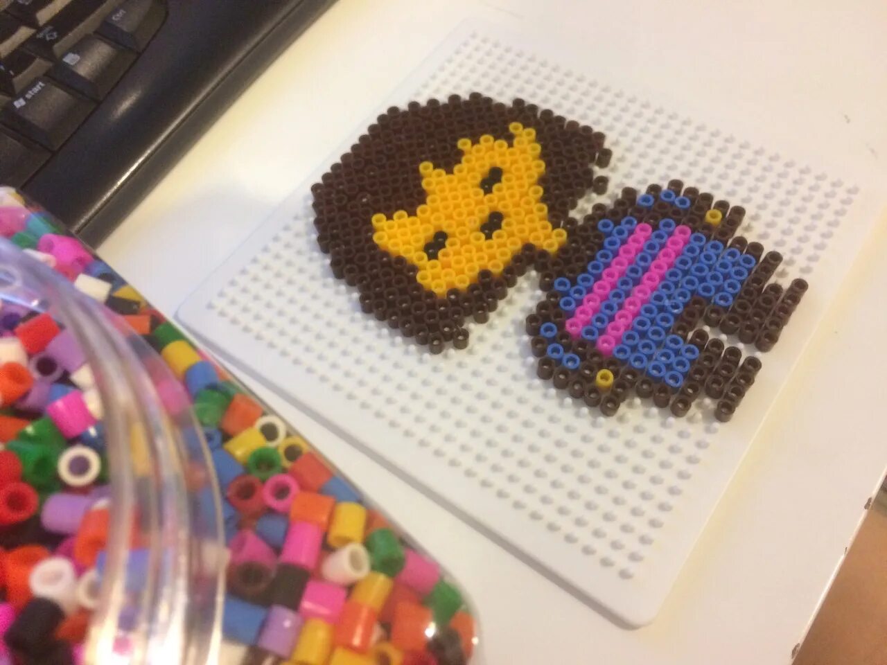 Как пользоваться термомозайкой. Термомозаика пюсла икеа. Hama perler beads. Как пользоваться термомозайкой. Термомозайки.