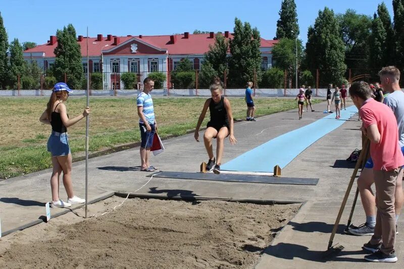 Мбудо спортивная школа. Спортивная школа 1 Камышин. Лёгкая атлетика Камышин. Камышин 1 спорт школа. Легкая атлетика Камышин тренера.