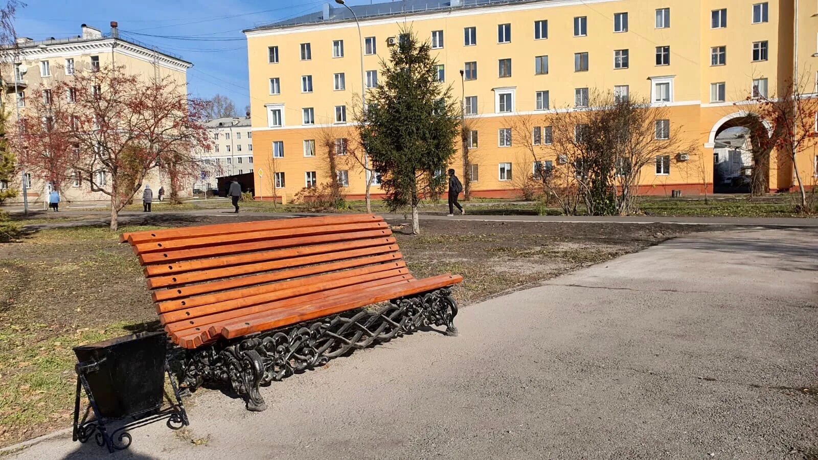 Улицы новокузнецка названные. Сквер пламя Новокузнецк. Сквер Кузнецова Новокузнецк. Новый сквер Новокузнецк. Сквер студентов Новокузнецк.