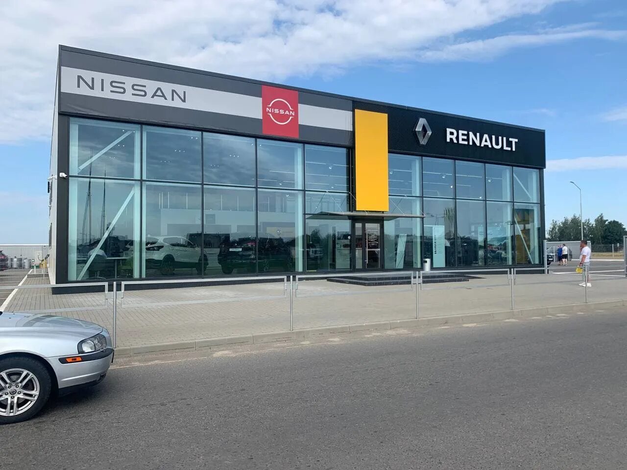 автосалоны в солигорске. автосалоны в солигорске. официальный дилер лада. дилерский центр беларусь. автосалоны в солигорске.