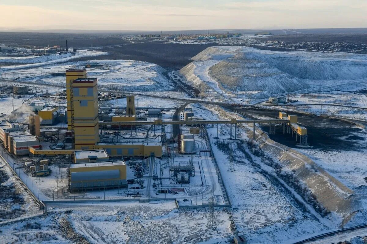 Республика саха промышленность. Алроса рудник удачный. верхне мунское месторождение алмазов якутия. алроса мирный саха якутия. рудник удачный якутия.