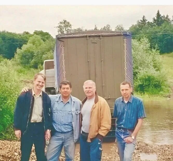 дальнобойщики сериал кадры со съемок. дальнобойщики сериал 2001. дальнобойщики съемки. дальнобойщики съемки. дальнобойщики 3 десять лет спустя.