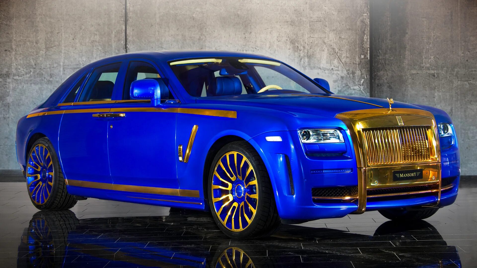 Авто роллс. Rolls Royce Phantom Mansory золотой. Rolls Royce Mansory. Rolls Royce Ghost 2021 Mansory. Роллс Ройс 2020.