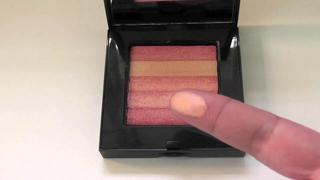 Bobbi Brown румяна Rose Shimmer. Bobbi Brown Shimmer Brick Bronze. Шиммер БРИК Бобби Браун. Bobby Brown Shimmer Brick свотчи.