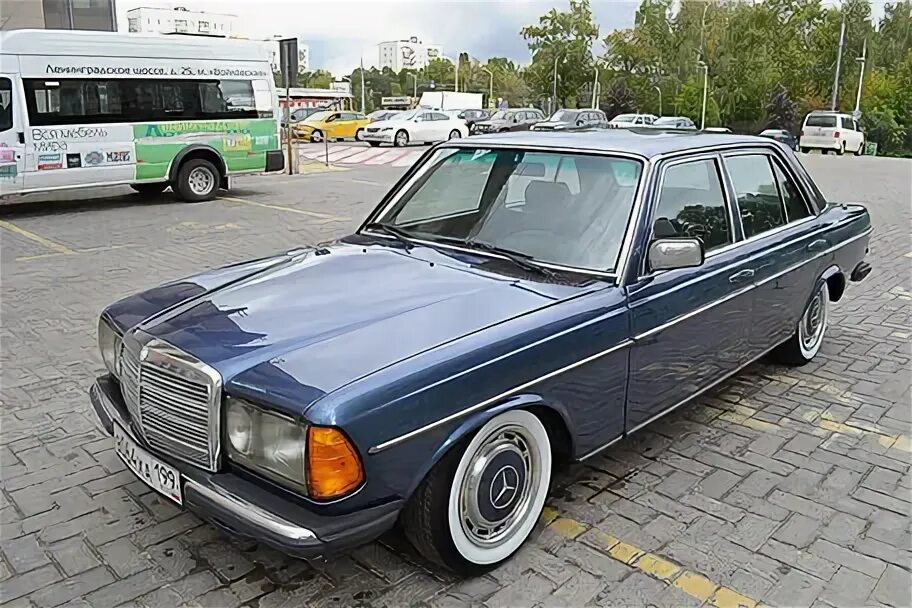 Куплю 123 кузов. Mercedes w123. Mercedes Benz e230 w123. Мерседес 123 кузов. Mercedes w123 1982.