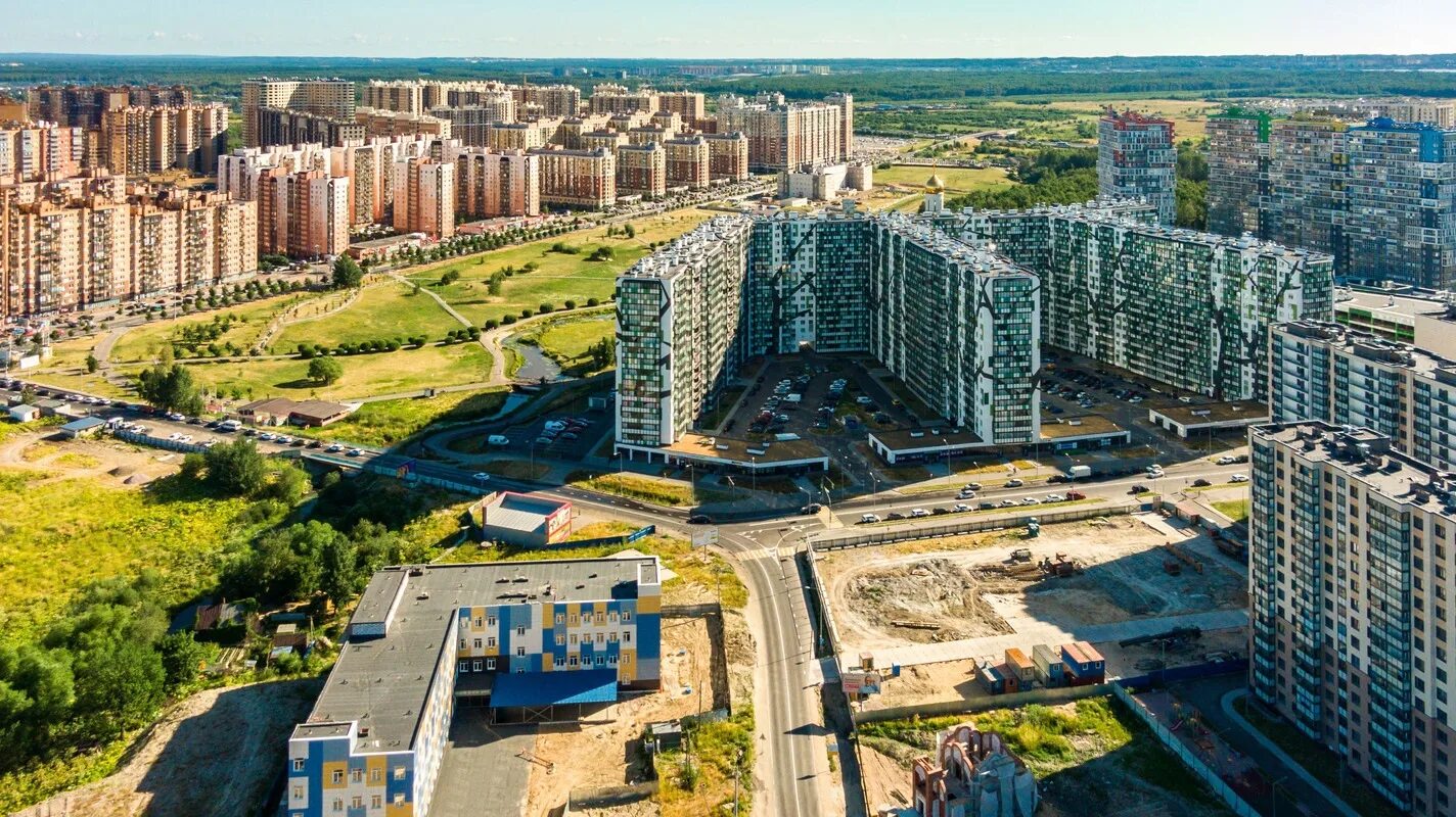 Жк парк вк. ЖК Кудровский парк. ЖК Кудровский парк пик. ЖК Кудровский парк застройщик пик. Кудрово парк ЖК.