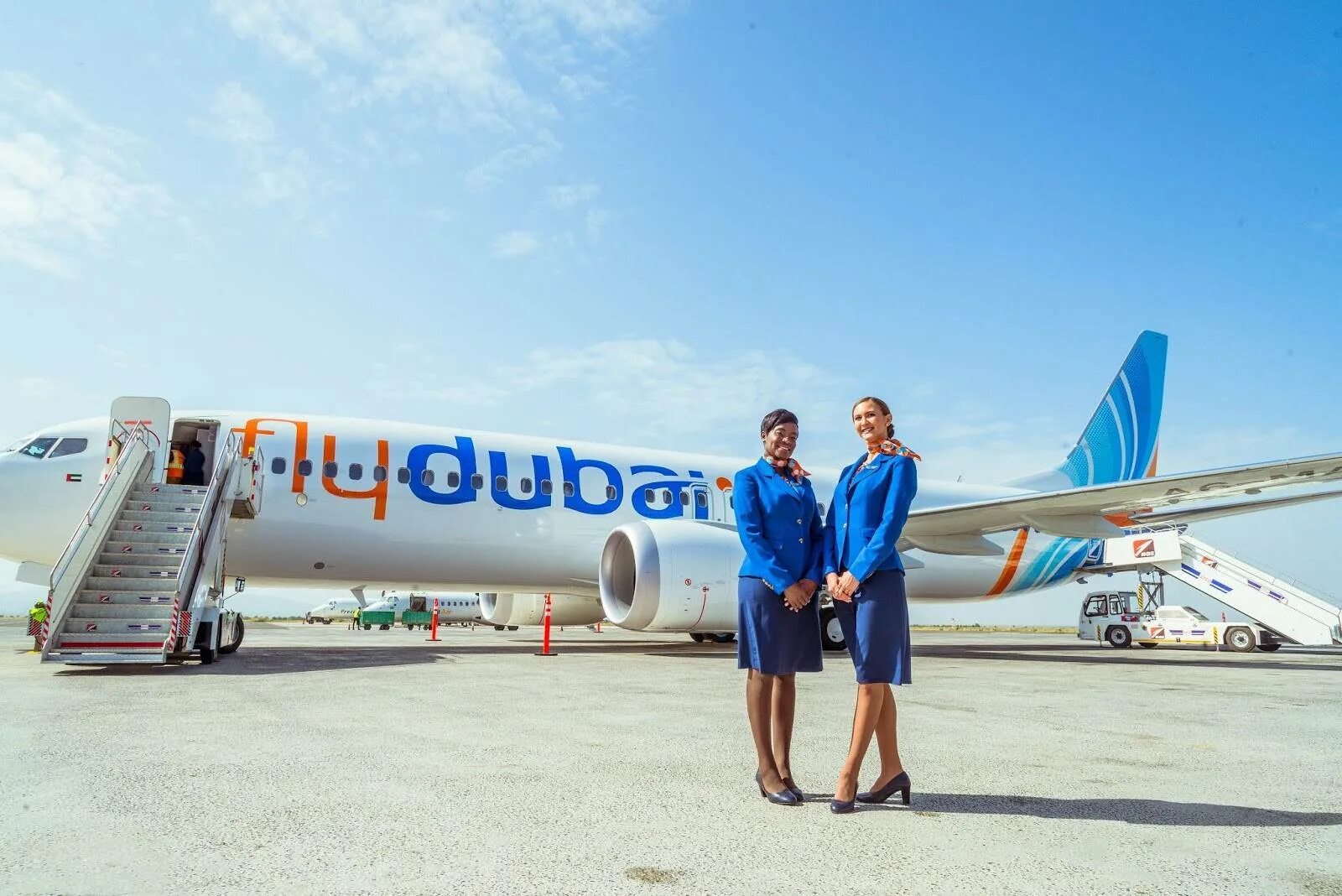 Реклама flydubai. Самолет авиакомпании флай дубай. Оаэ самолет flydubai. Флай дубай авиакомпания. Билет flydubai.