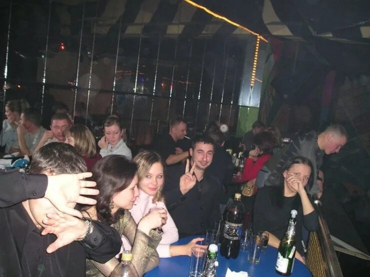 Дискотека 2005. Сельская дискотека 2005. гоп вечеринка ижевск 2005. дискотека в ижевске.