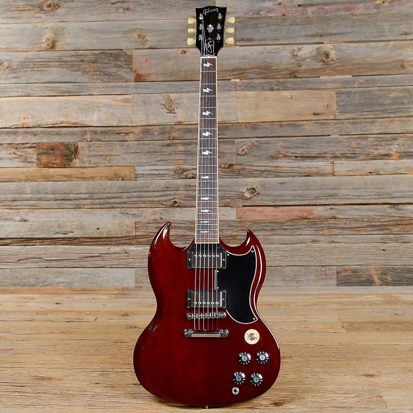 Гитара Гибсон AC/DC. Gibson SG AC DC. Гитара SG Ангус. Электрогитара Gibson Angus young SG.