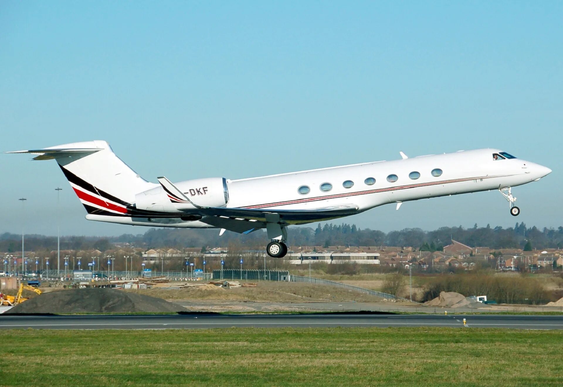 Golfstream самолеты g550. Гольфстрим 550 самолет. Гольфстрим g550 самолет. Gulfstream g550 Лукашенко.