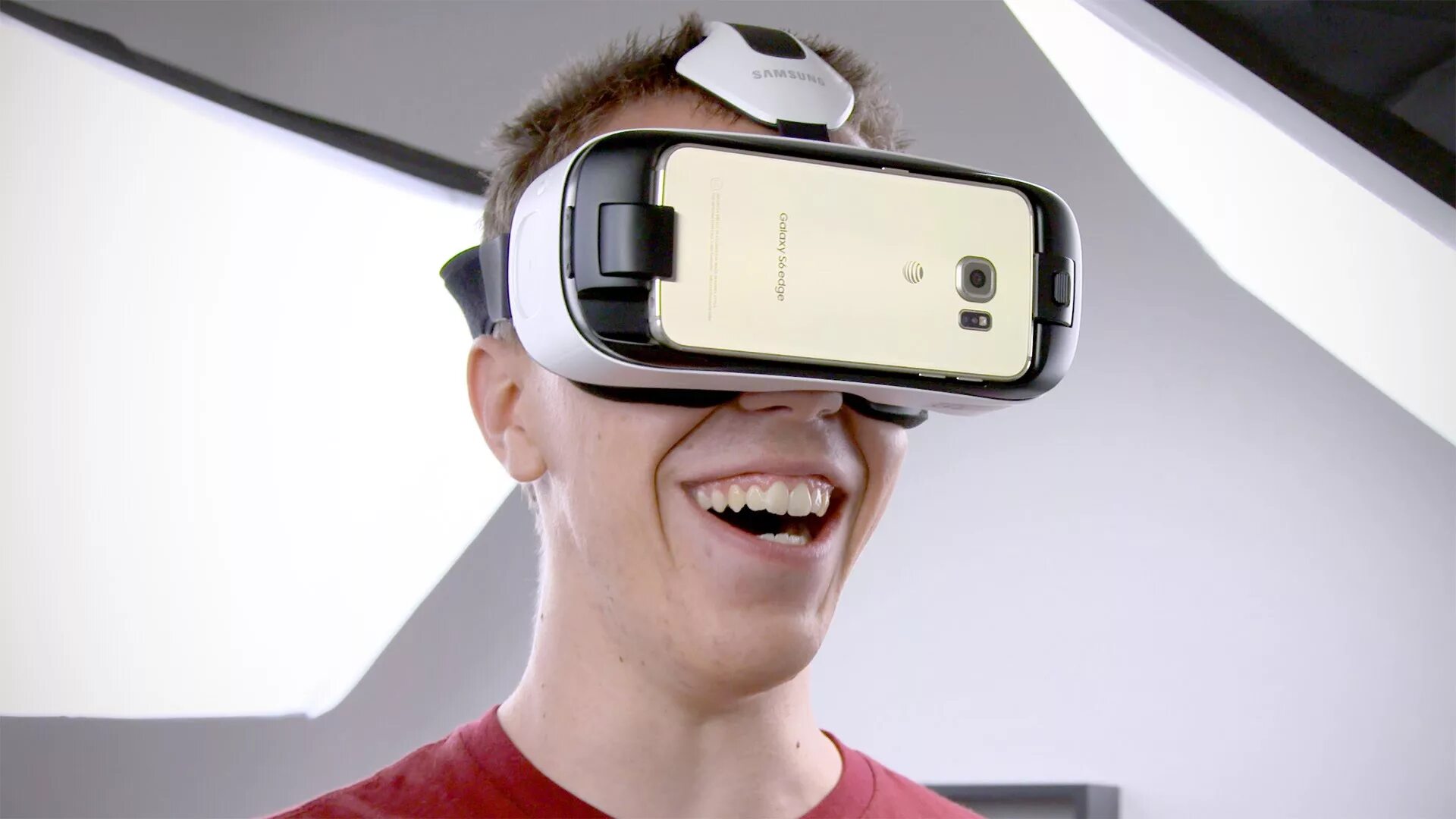 Какие купить очки виртуальной. Гир виар очки. Очки виртуальной реальности самсунг. Виар очки 3д. Необычные VR очки.