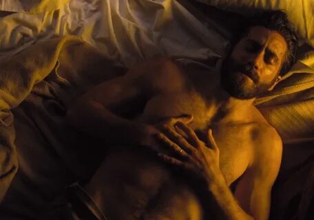 A tribute to Jake Gyllenhaal's hotness. 