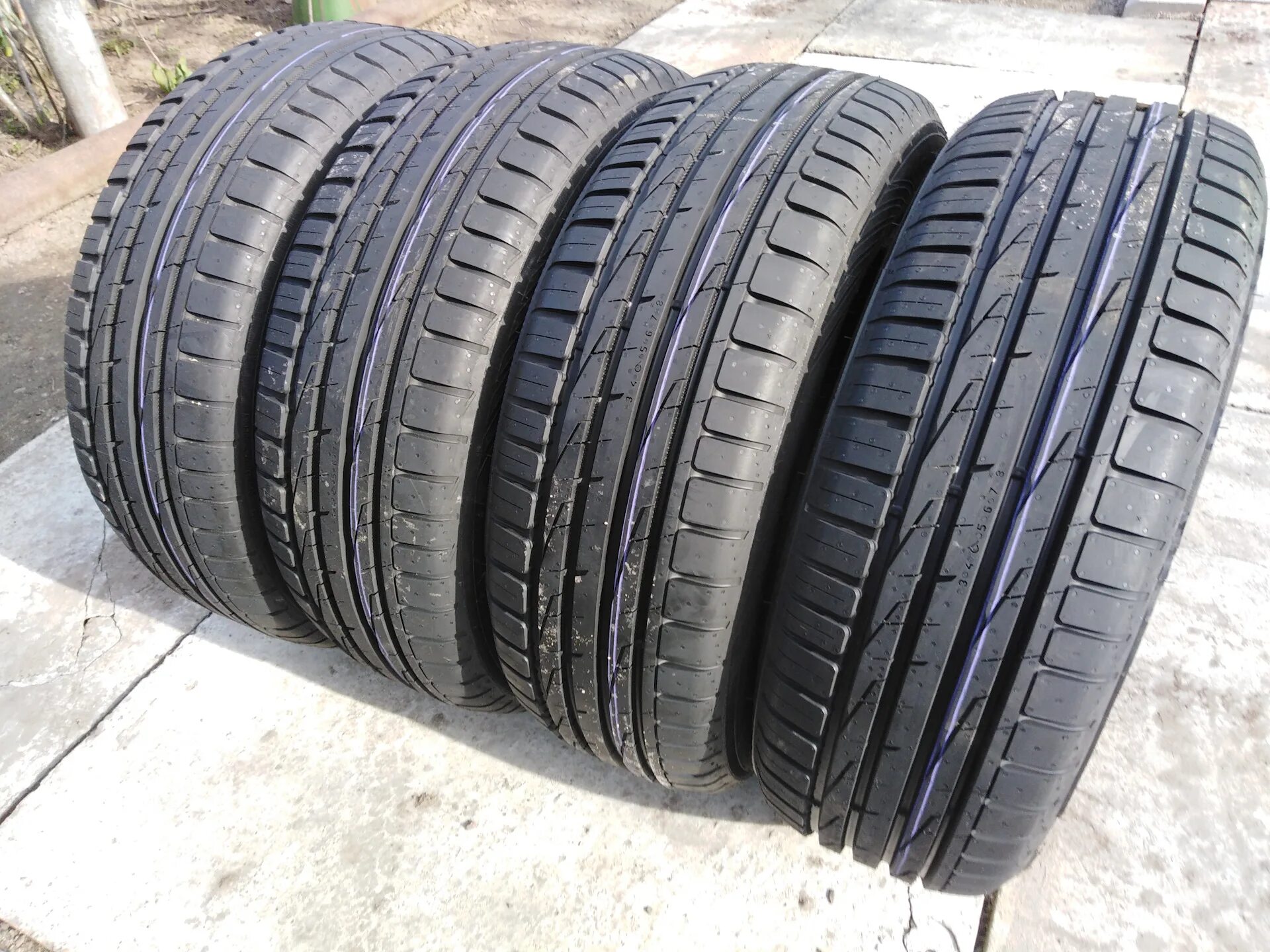 Nokian Hakka Blue 2 195/65 r15. Nokia 195/65 r15. Нокиан Хакка Блу 3 энергоэффективность 195 65 15. At резина 195 65 15.