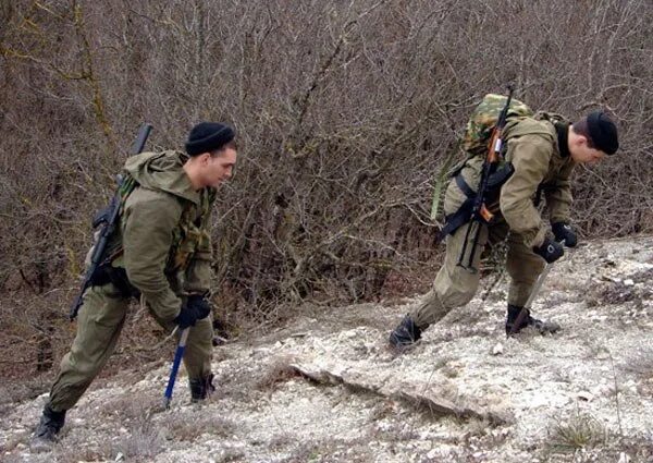 Развед группа в горах. Разведчик в горах. Горная разведка. Разведывательно Поисковая группа.