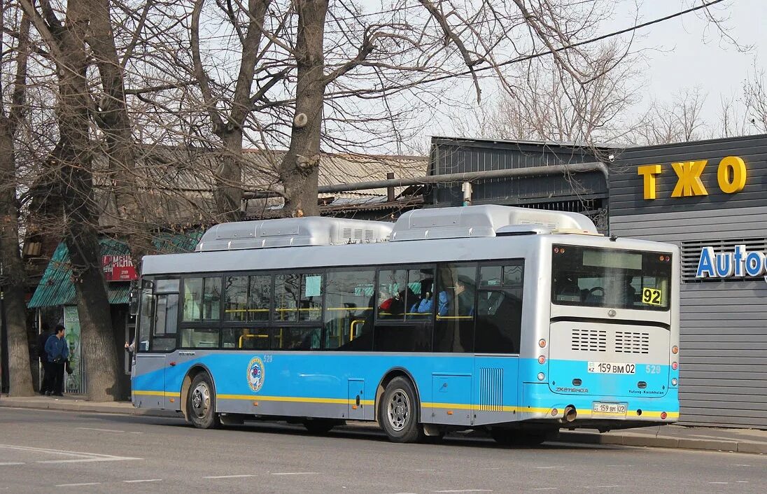 Автобус 529 маршрут. Yutong zk6118hga. Автобус 529. Ютонг 6852 Екатеринбург.