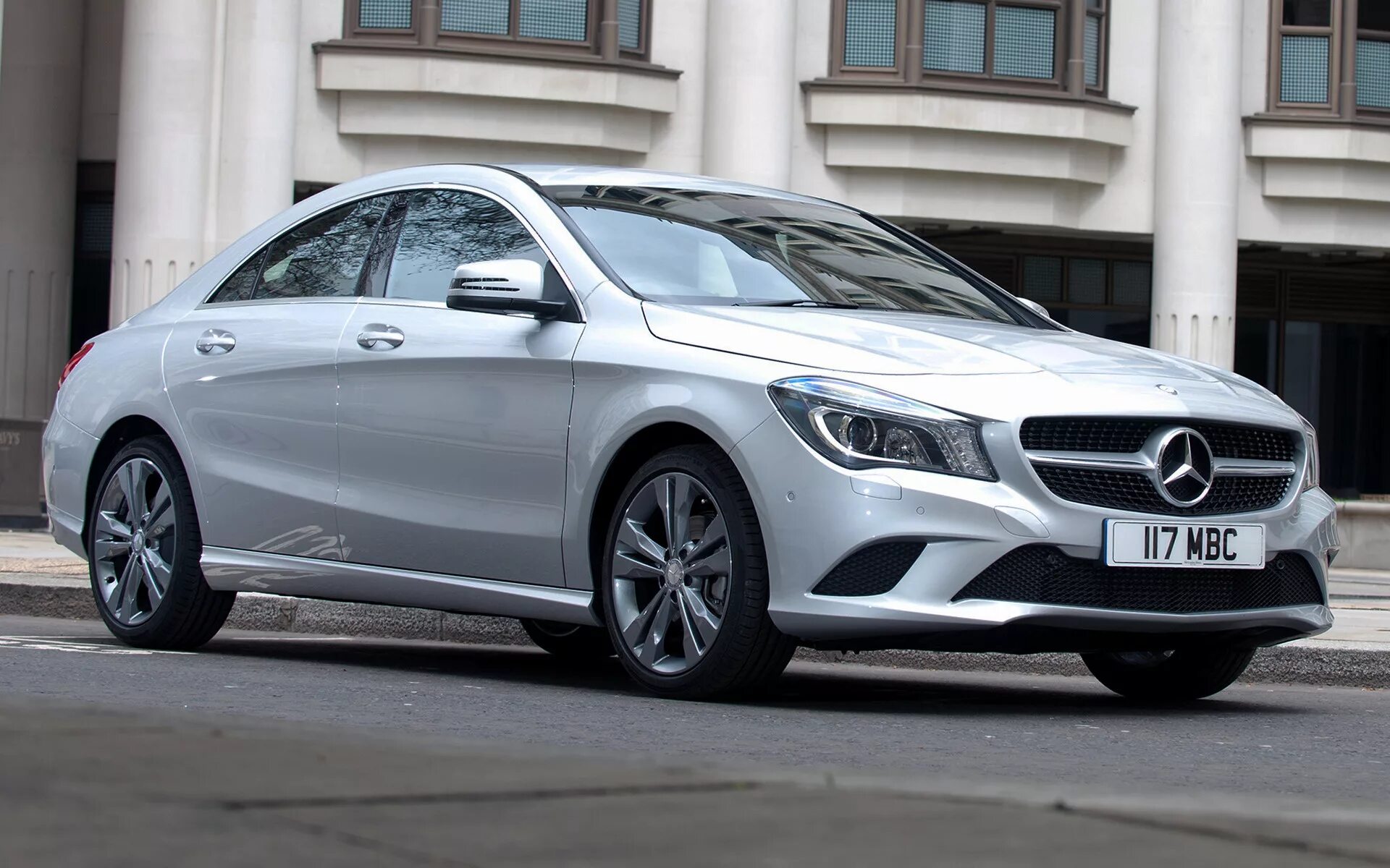 Mercedes cla 180. Мерседес GLA 200 седан. Mercedes Benz cla180 2015. Mercedes Benz CLA 180 2013.