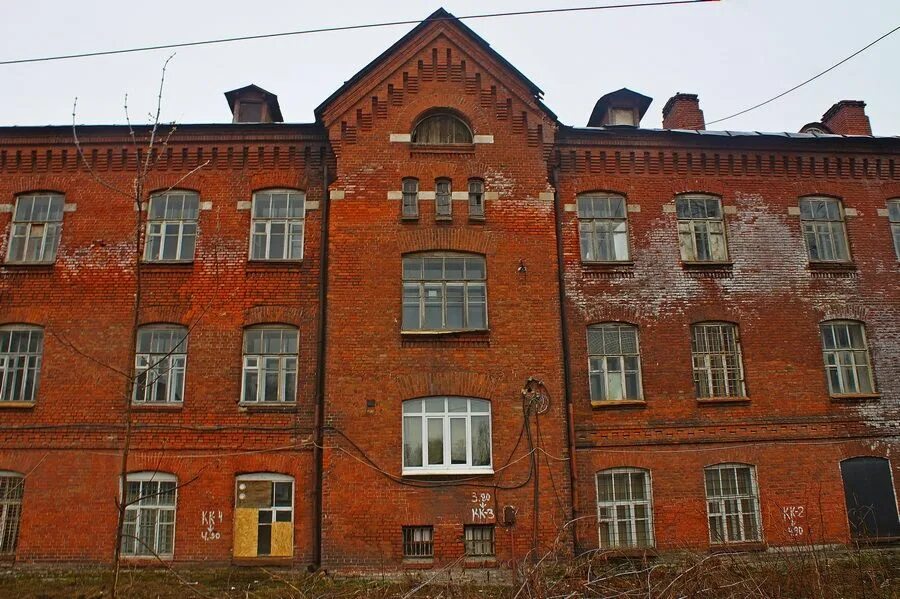 Елец казармы. Красные казармы елец. казарма липецк. потсдам красные казармы. красная казарма елец бунинский.