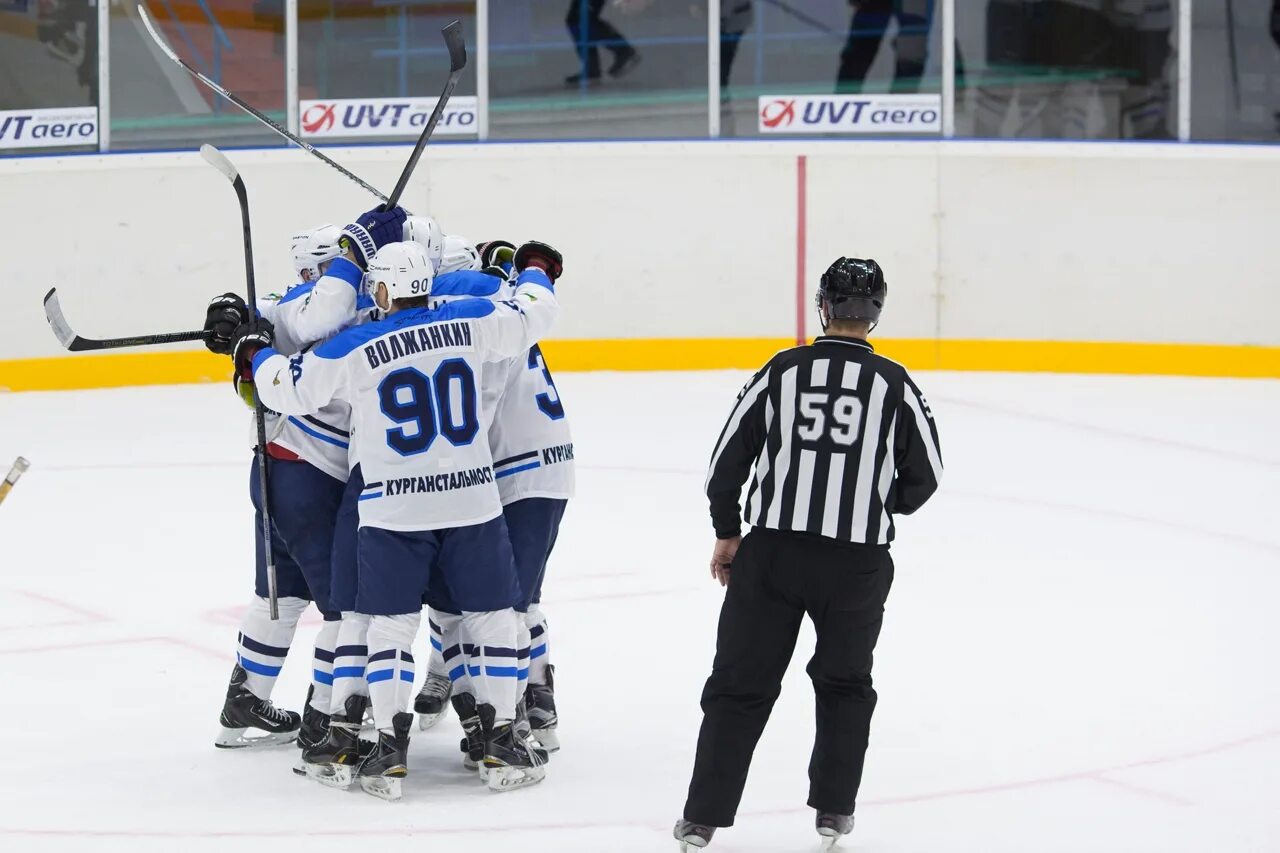 Хк нефтяник. Зауралье нефтяник альметьевск. Хк нефтяник. Зауралье нефтяник альметьевск. Нефтяник альметьевск.