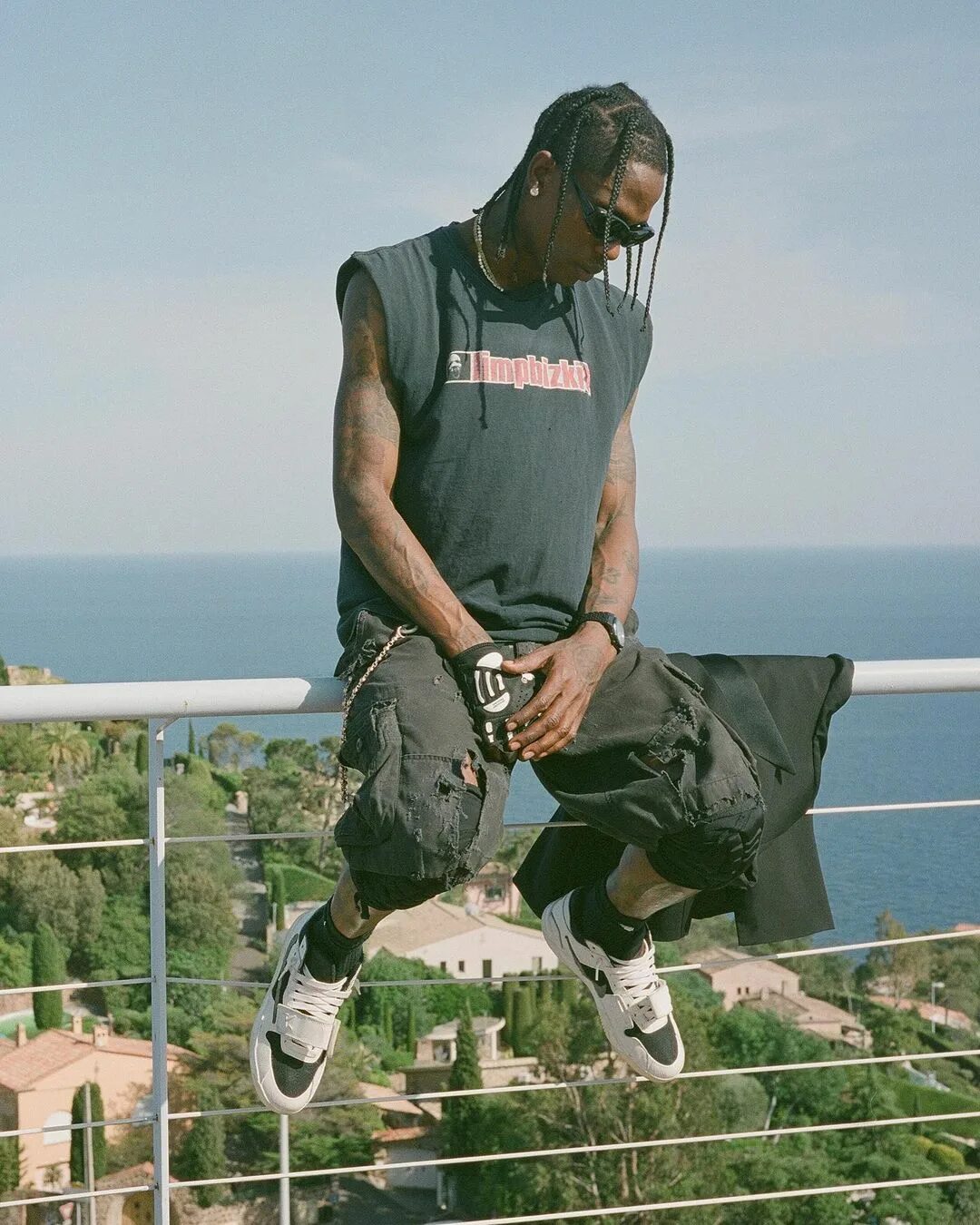 Jordan Трэвис Скотт. Трэвис Скотт кроссовки. Nike Travis Scott. Утопия Трэвис Скотт. Jordan cut the check