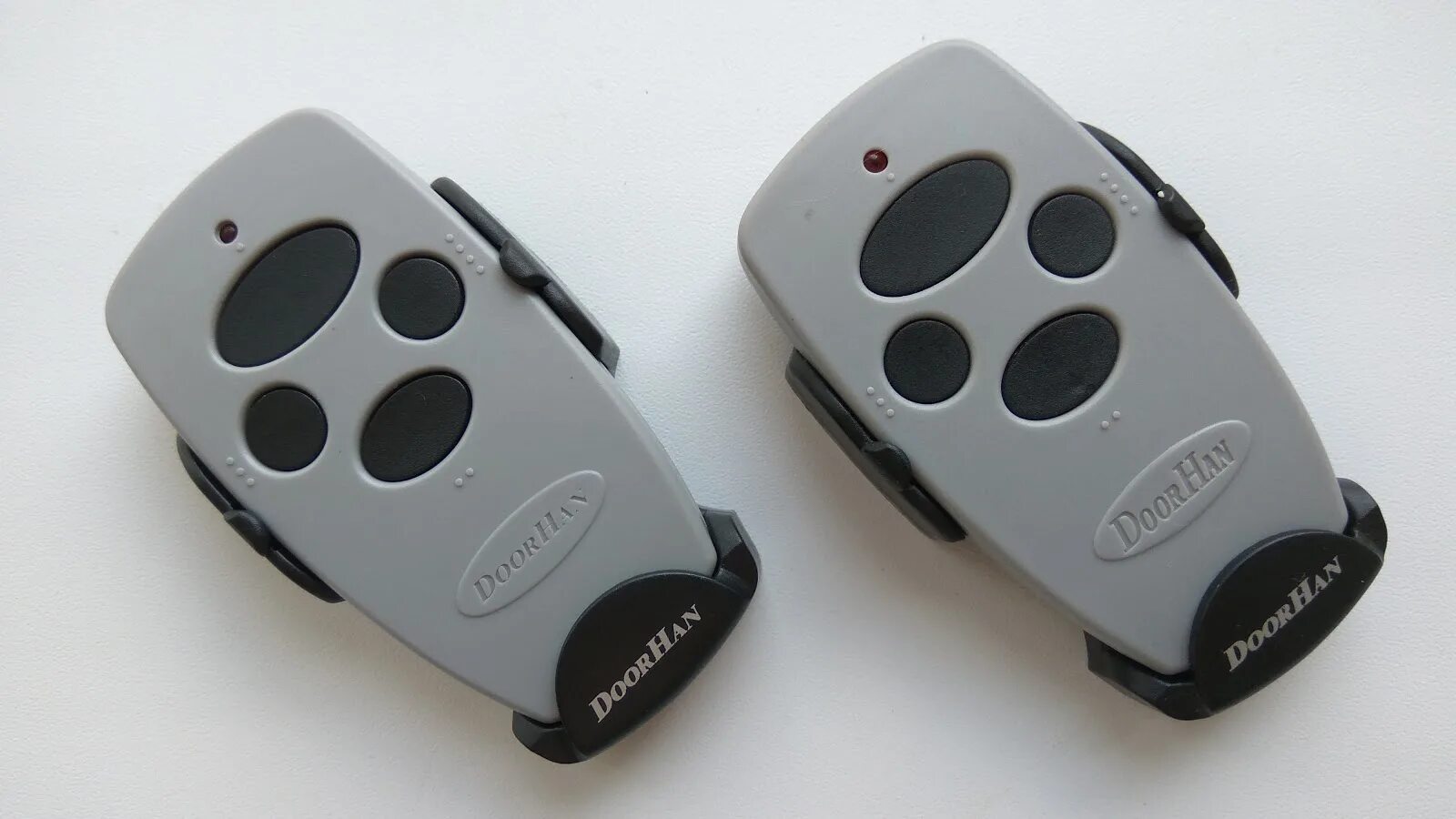 Sa-100 двухканальный пульт управления. Пульт дорхан 4 канальный. Transmitter 2-pro-black пульт doorhan. Чехол для пульта дорхан. Брелок дорхан 2 кнопочный.