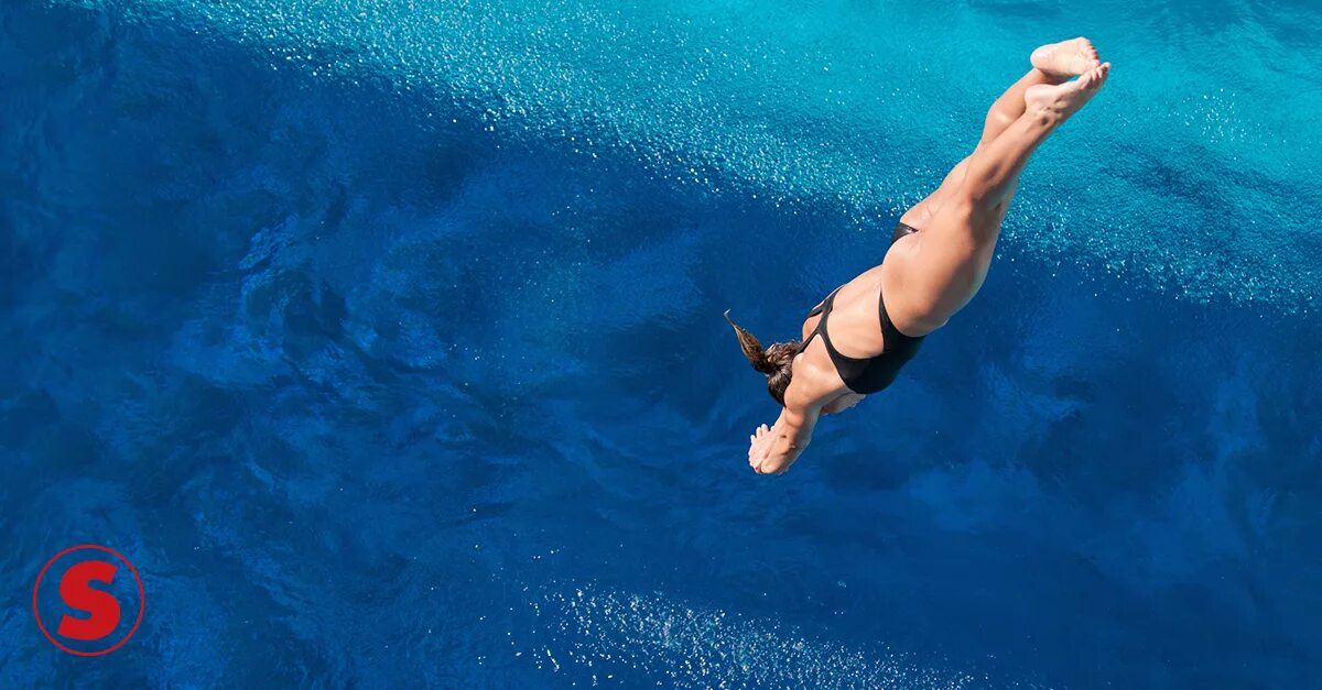 Дети в бассейне. Singing swimming diving. Singing swimming diving. Человек ныряет в воду. Singing swimming diving.