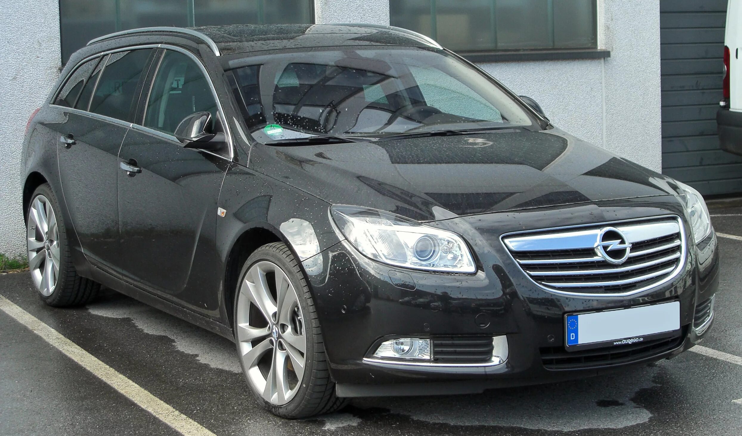 Opel insignia дизель. Opel Insignia 2010. Opel Insignia Sport 2010. Opel Insignia 2. Опель Инсигния 2.0 дизель.