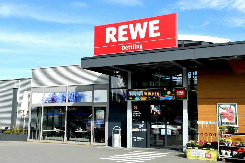 Rewe логотип. Rewe продукты логотип. Rewe group. Rewe магазин. Rewe супермаркет германия.