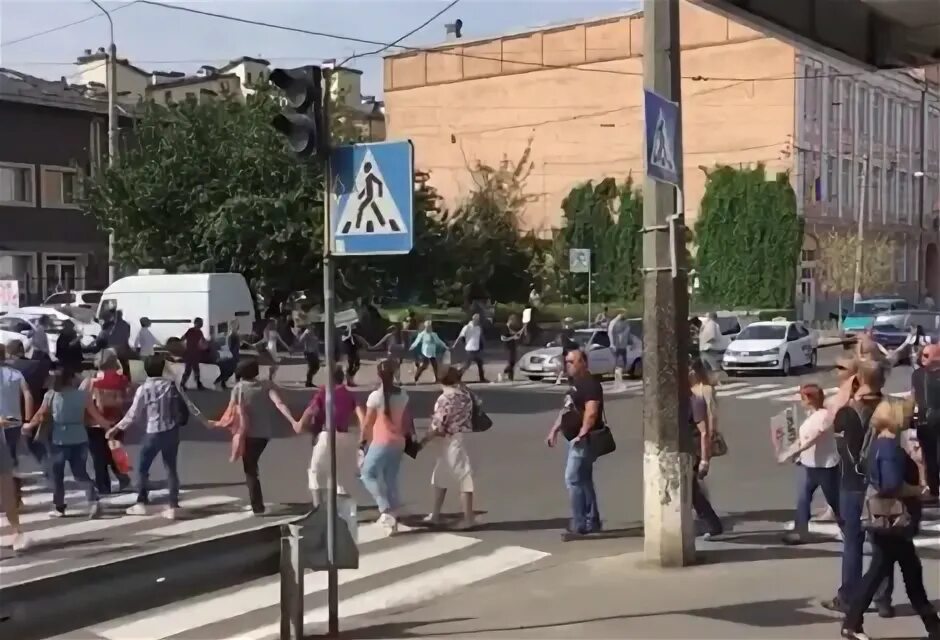 Киев подол ночью. Новости подол. Платье спортивного стиля. Киев с птичьего полета. Джинсовое платье с кружевом.