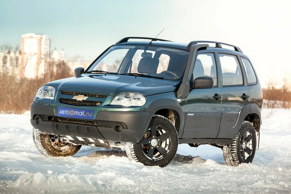 Chevrolet Niva Chevrolet Niva. Шевроле Нива с255мв34. Chevrolet Niva и Нива Travel. Машина шеви нива