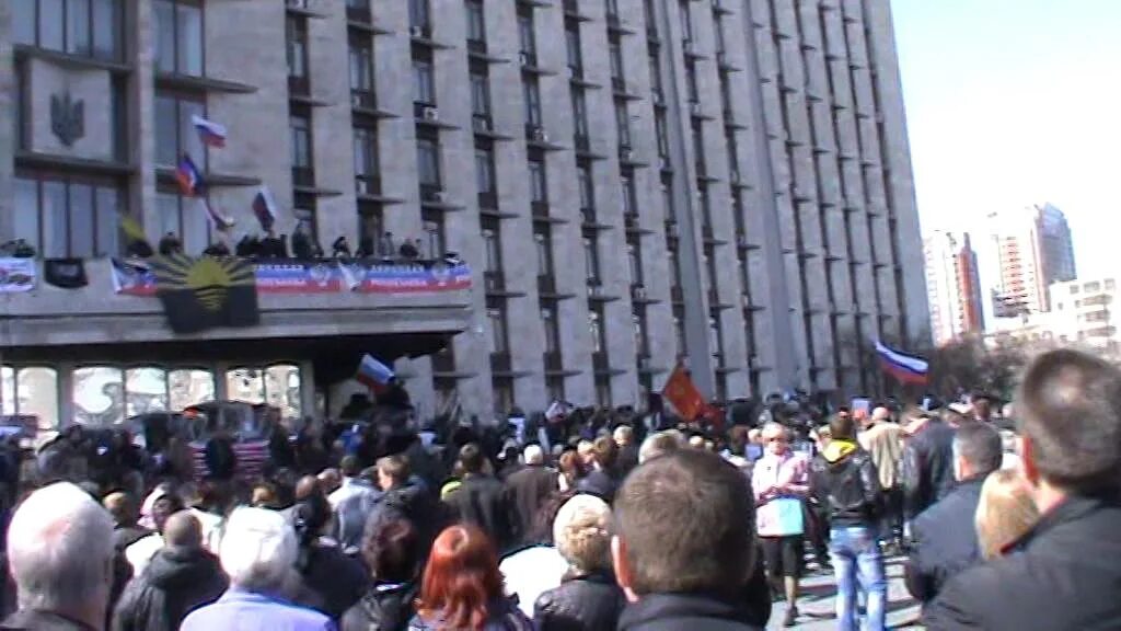 Харьков 7 апреля 2014. 7 апреля 2014. Флэшмоб с буквами. Pal. Сбу луганск 2014.