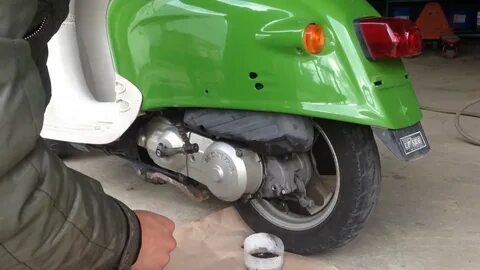 Скутер какой бензин лить