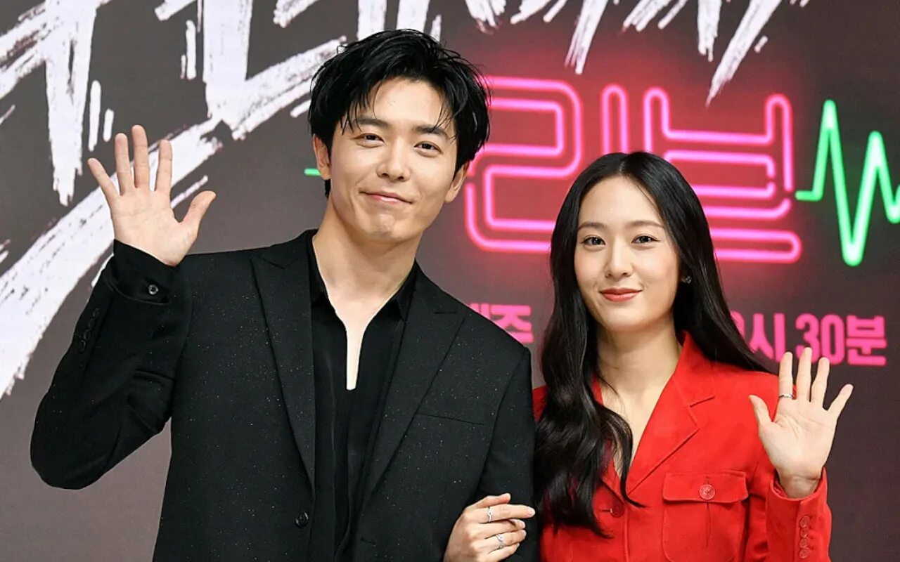 Только ради любви дорама русская 11. Kim Jae Wook Krystal Jung. Безумная любовь дорама 2022. Дорама любовь 2022. Корея любовь.