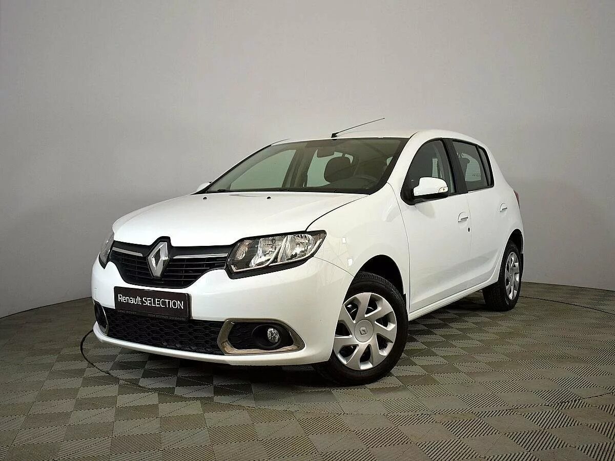 Renault sandero цена. Сандеро 2. Машина Renault Sandero. Рено Сандеро 2016. Renault Sandero II 2016.