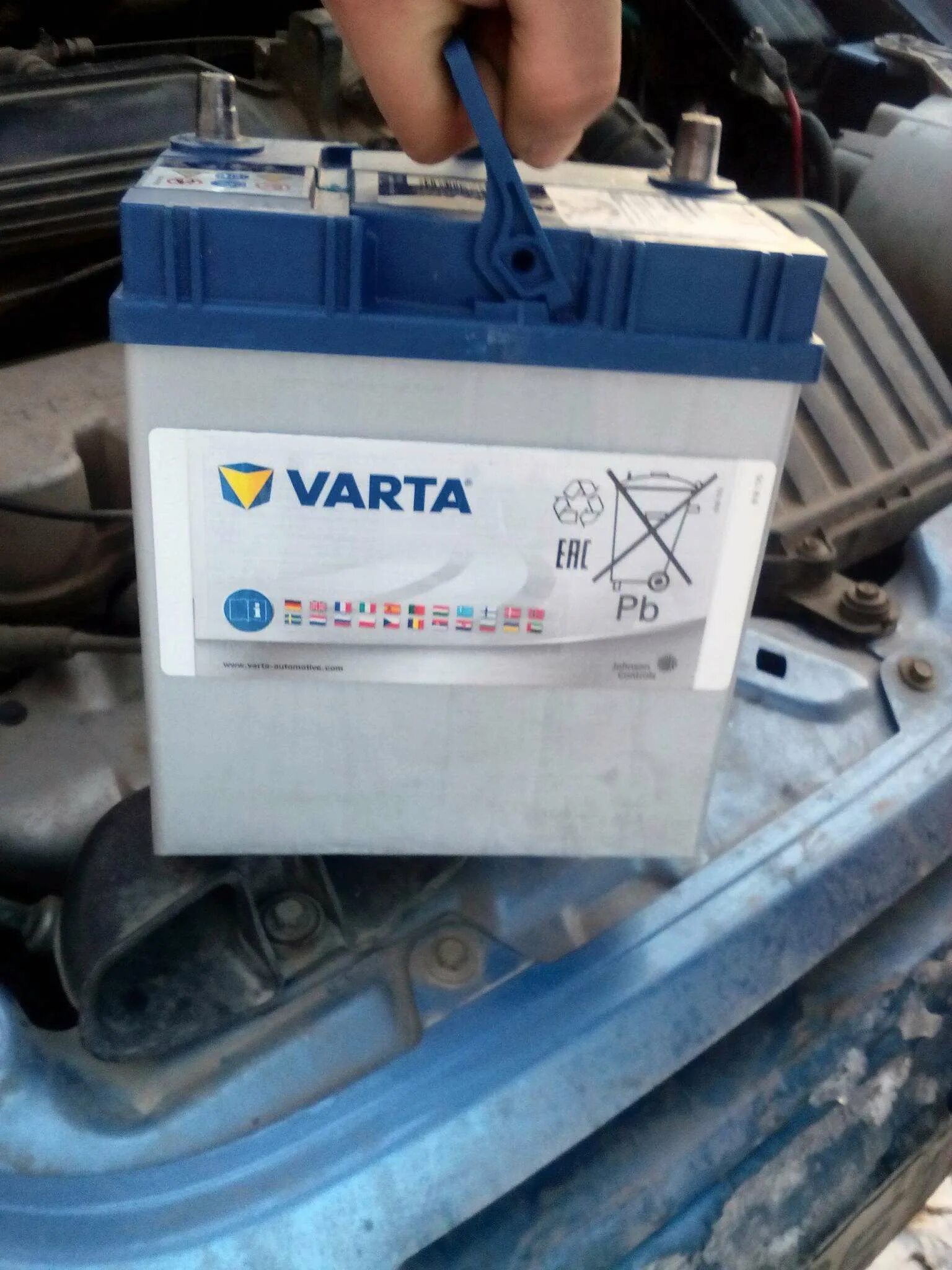 Аккумулятор varta прямая полярность. Аккумулятор варта 40ач а14. варта аккумулятор 580400074. варта русь аккумулятор 40ah. аккумулятор платин 40ач азия.