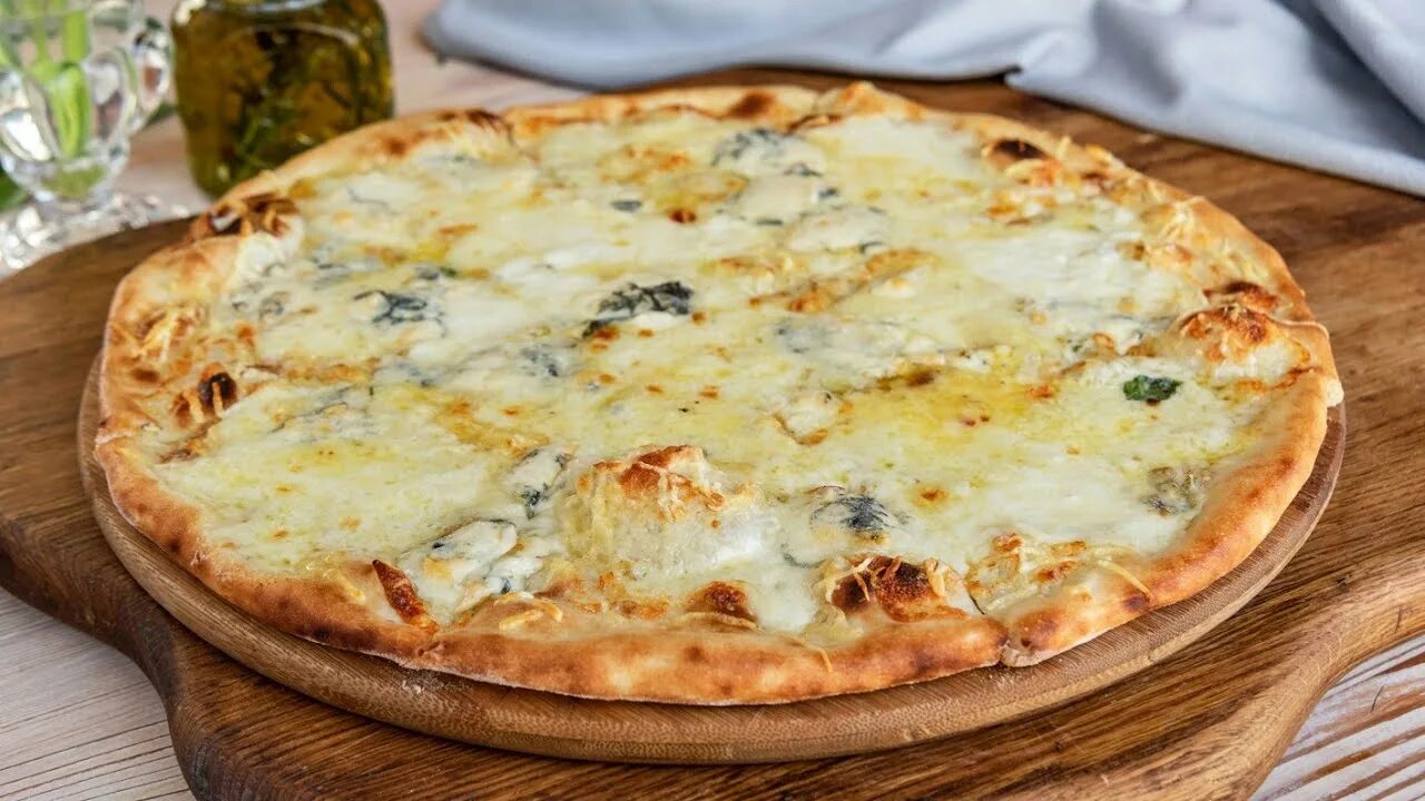 Пицца 4 сыра