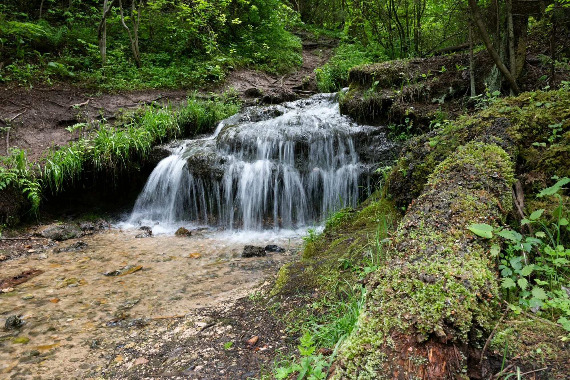 Висим водопад