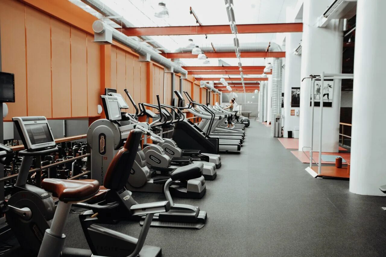 анкор фитнес ходынка. фитнес хаус на салова 61. экофитнес на киевской 4. эко фитнес. скай клаб фитнес.