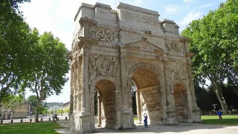 Me arch