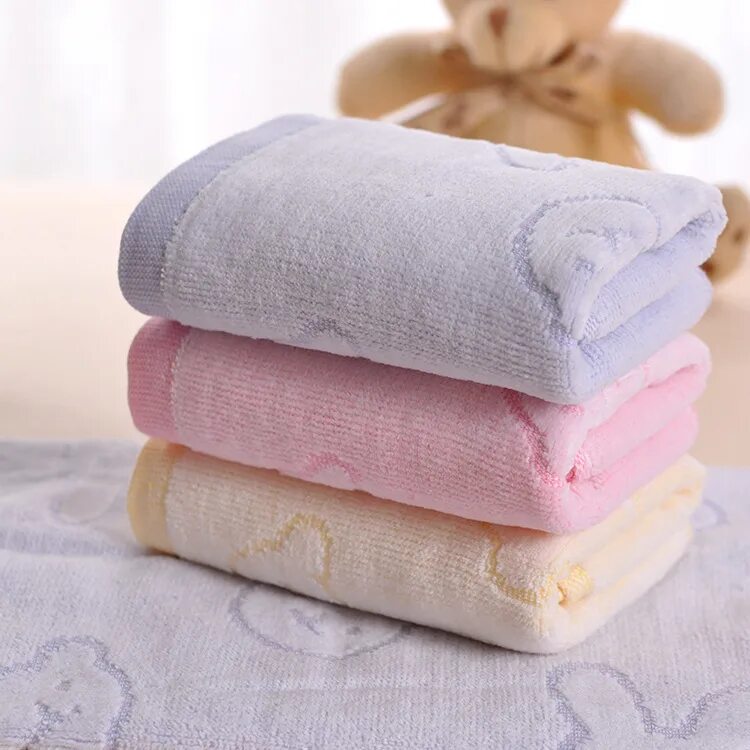 Cotton полотенце. Ребенок в полотенце. Детские полотенца. Тканевые полотенца. Полотенце для новорожденного.