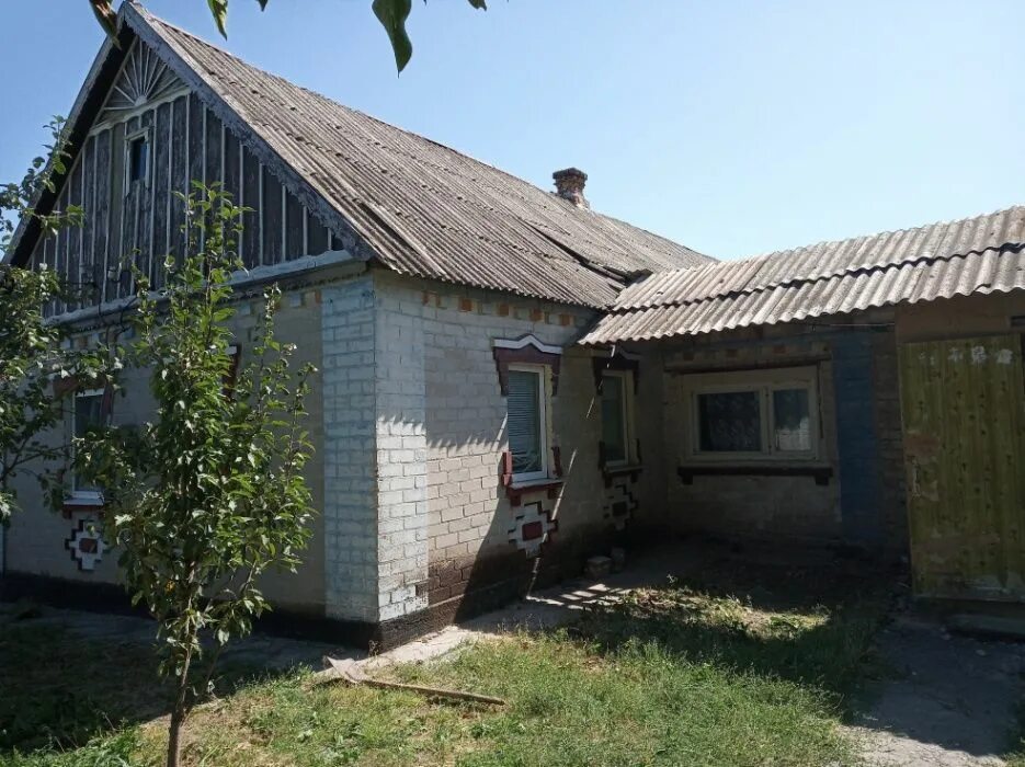 Дом в васильевке. Запорожская обл г васильевка ул театральная 1. васильевка дома фото.