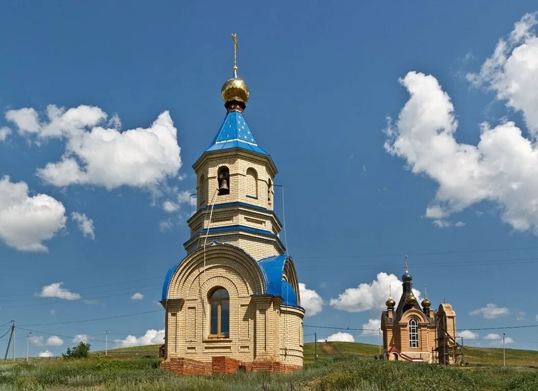 Святые пещеры Оренбургская область Новосергиевский район. Покровские святые пещеры Новосергиевский район. Храм в Покровке Новосергиевского района. Покровский монастырь Новосергиевский район Оренбургской области.